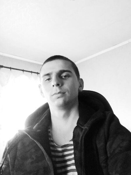  45881218  , 27 ,    