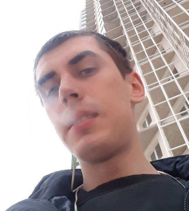  ,   Artem, 33 ,   ,   , c 