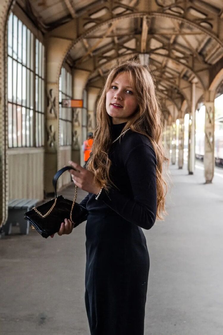  39380668  , 20 ,    -