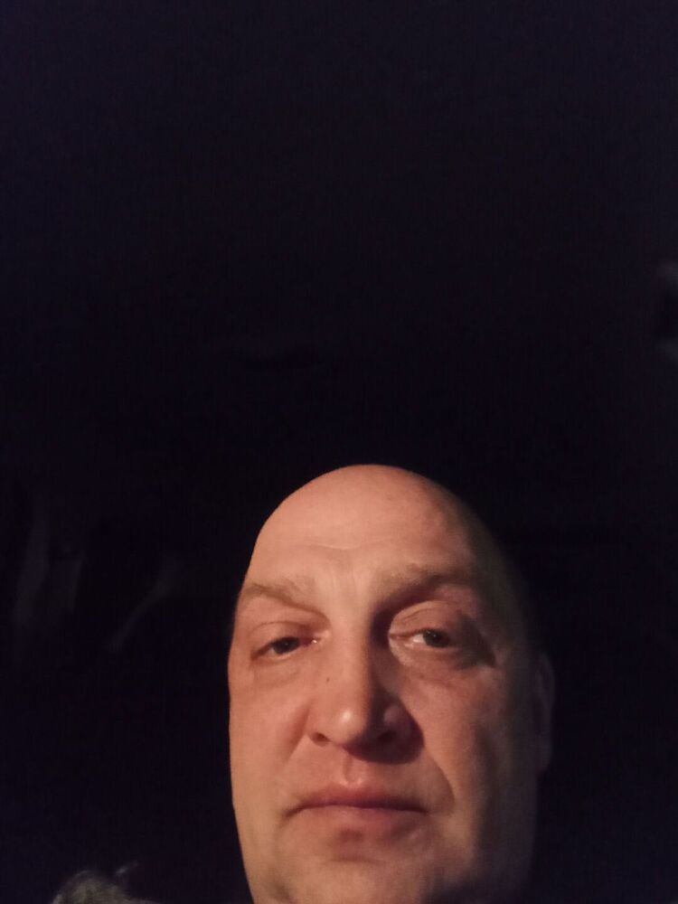  41412918  Aleks, 45 ,    