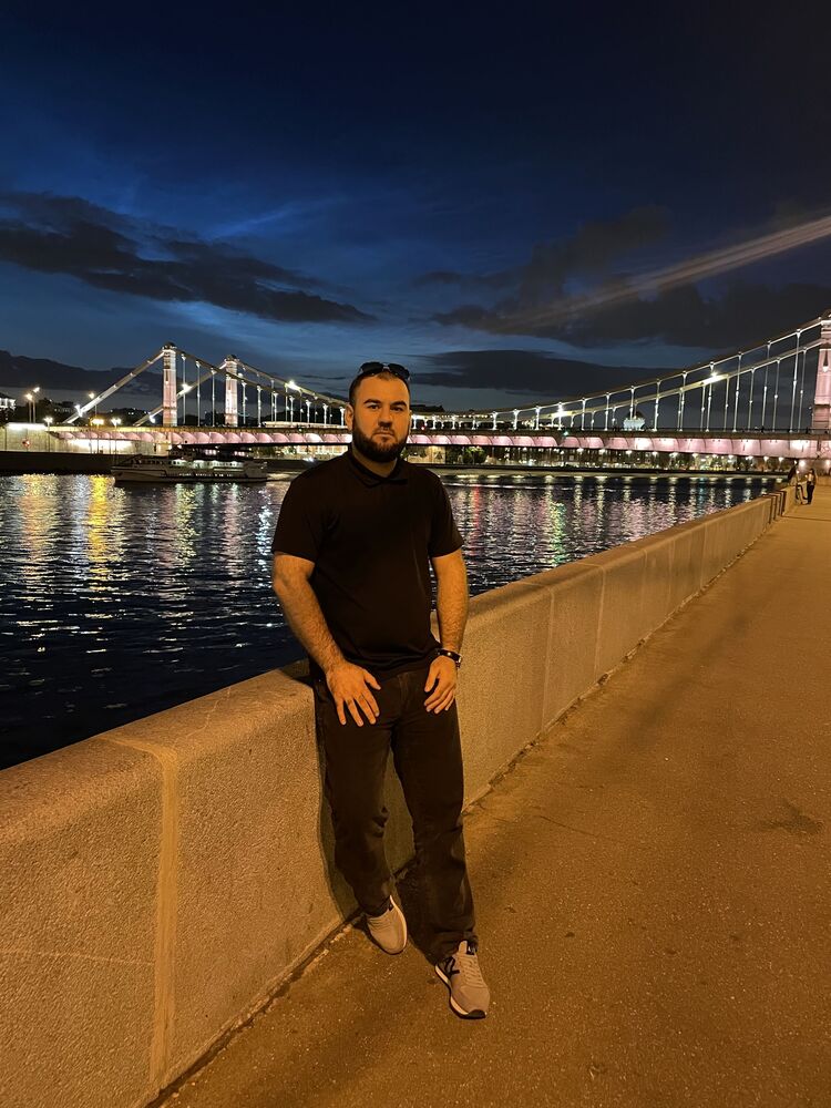  ,   Cerruti, 34 ,   ,   