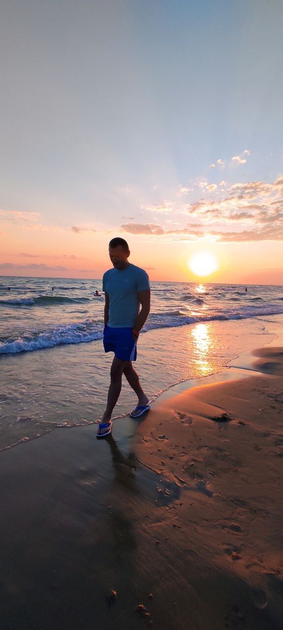  ,   Alexander, 29 ,   ,   