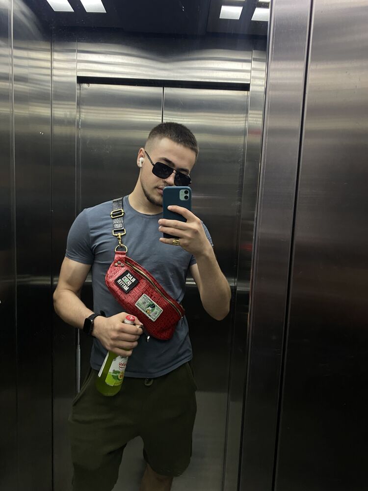  ,   German, 21 ,   c 