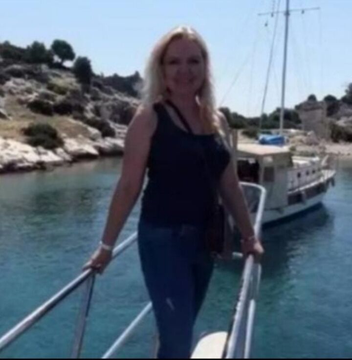  51984528  Alina, 47 ,    