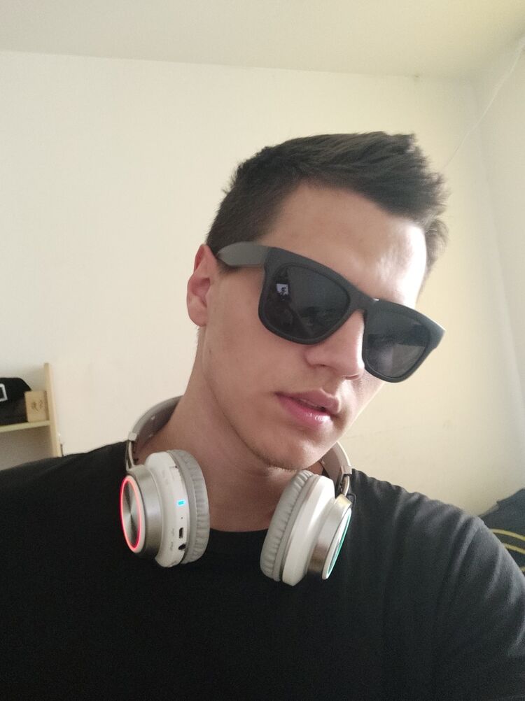  19051658  , 25 ,    