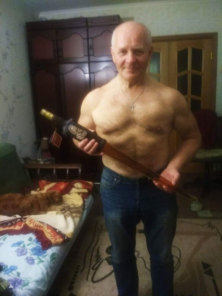  40197828  , 65 ,    