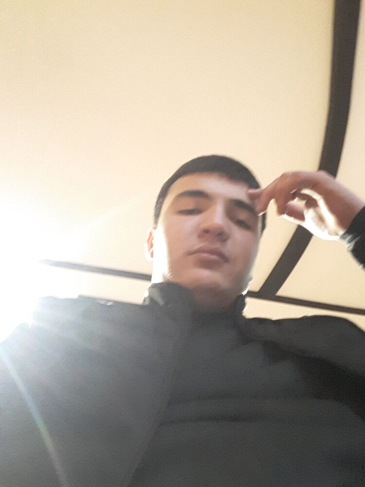  15735408  Muxammad, 29 ,    