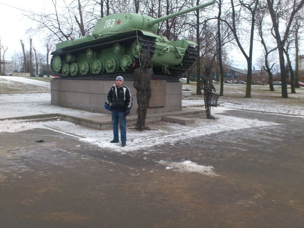  8898418  , 53 ,    -