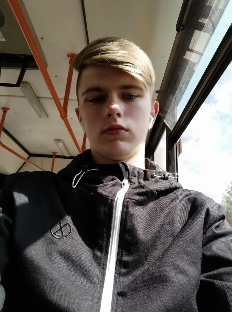  44027268  Vitaly, 25 ,    