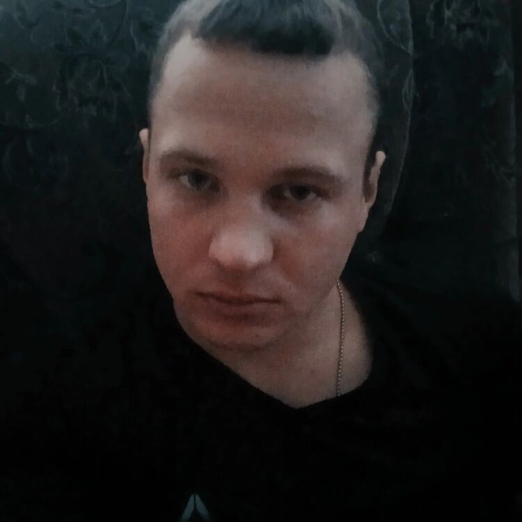  48018648  , 27 ,    