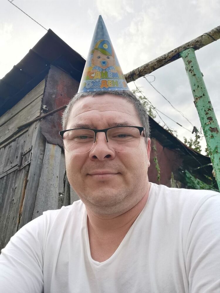  21882928  , 41 ,    