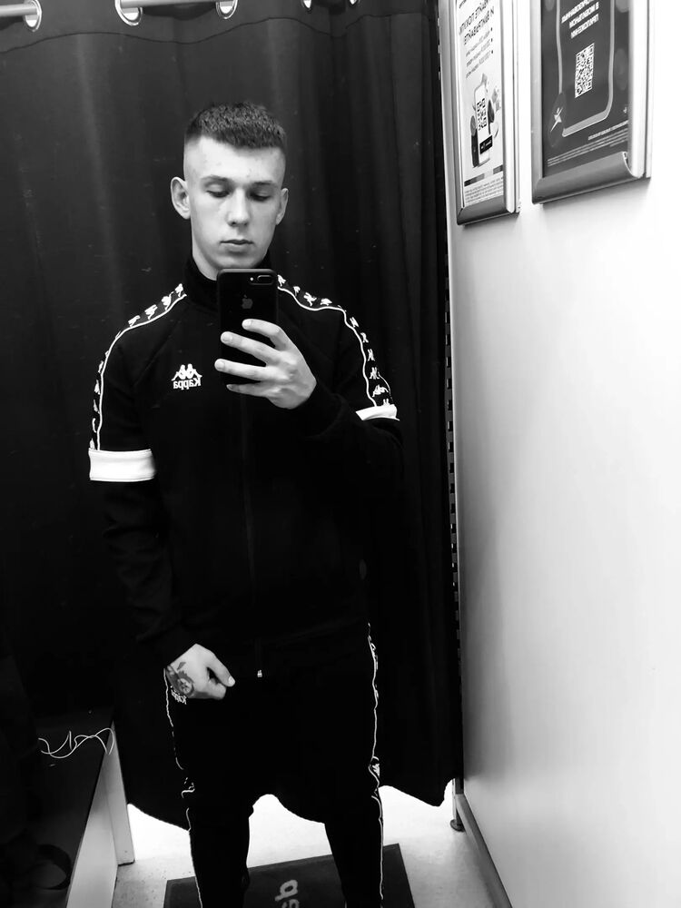  29282728  Nikita, 21 ,    