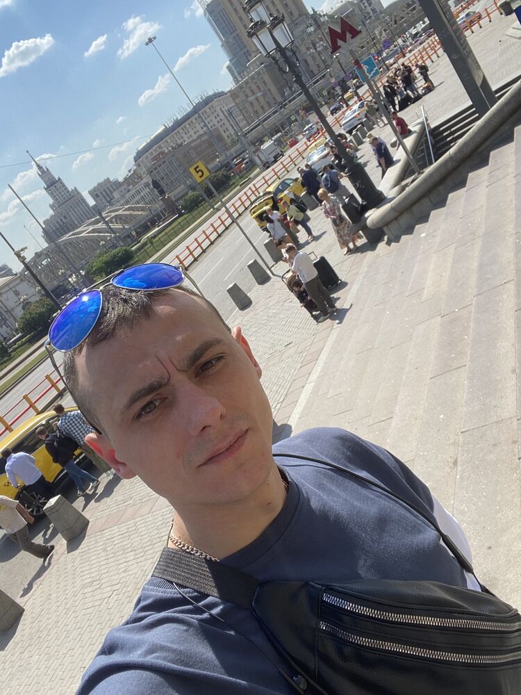  43703058  , 28 ,    