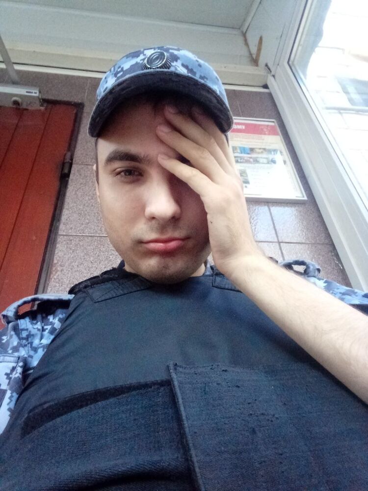  37041038  , 28 ,    