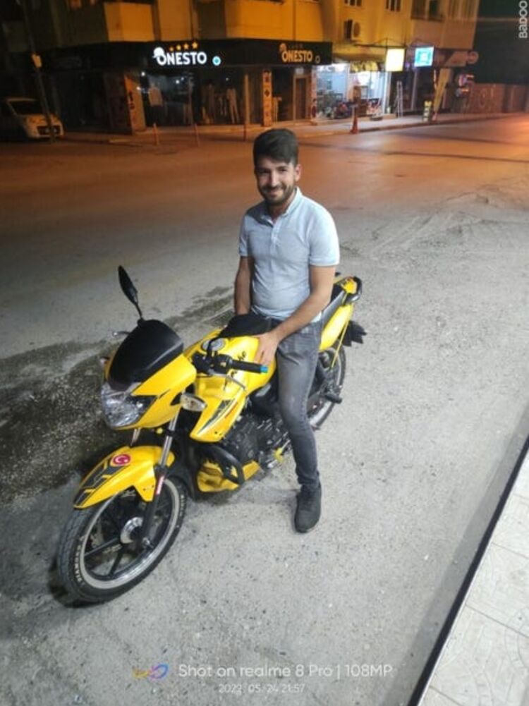  ,   Ali, 29 ,   ,   