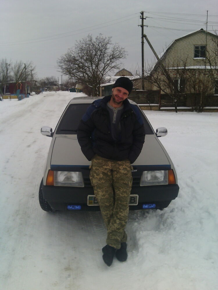  ,   Kostia, 42 ,   