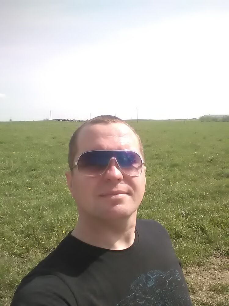  39907058  Alex, 41 ,    