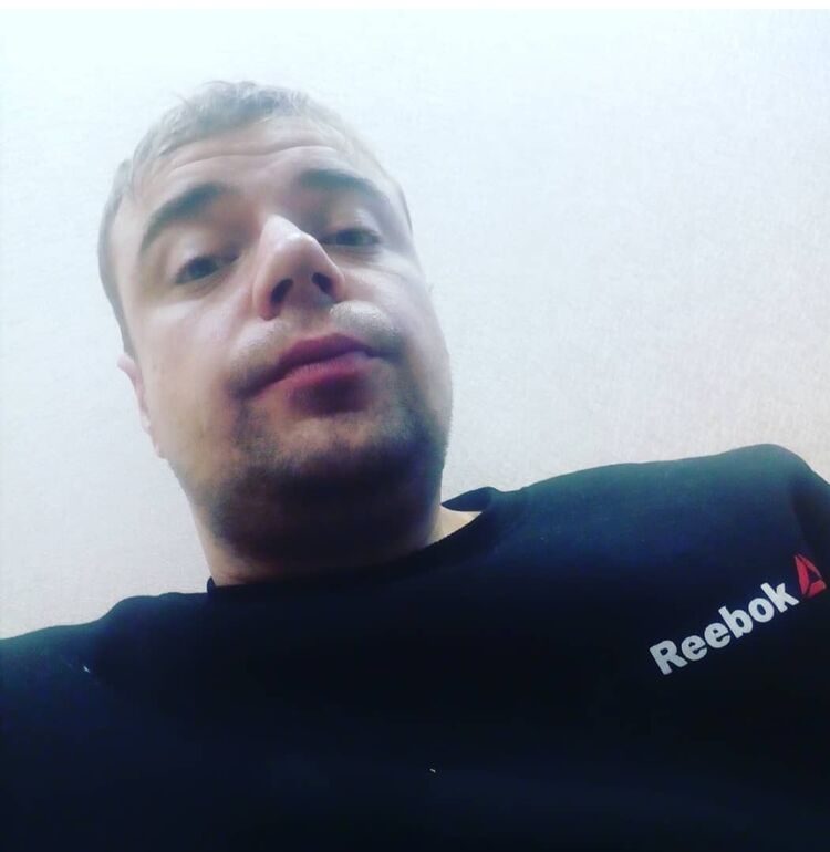  48617288  , 33 ,    