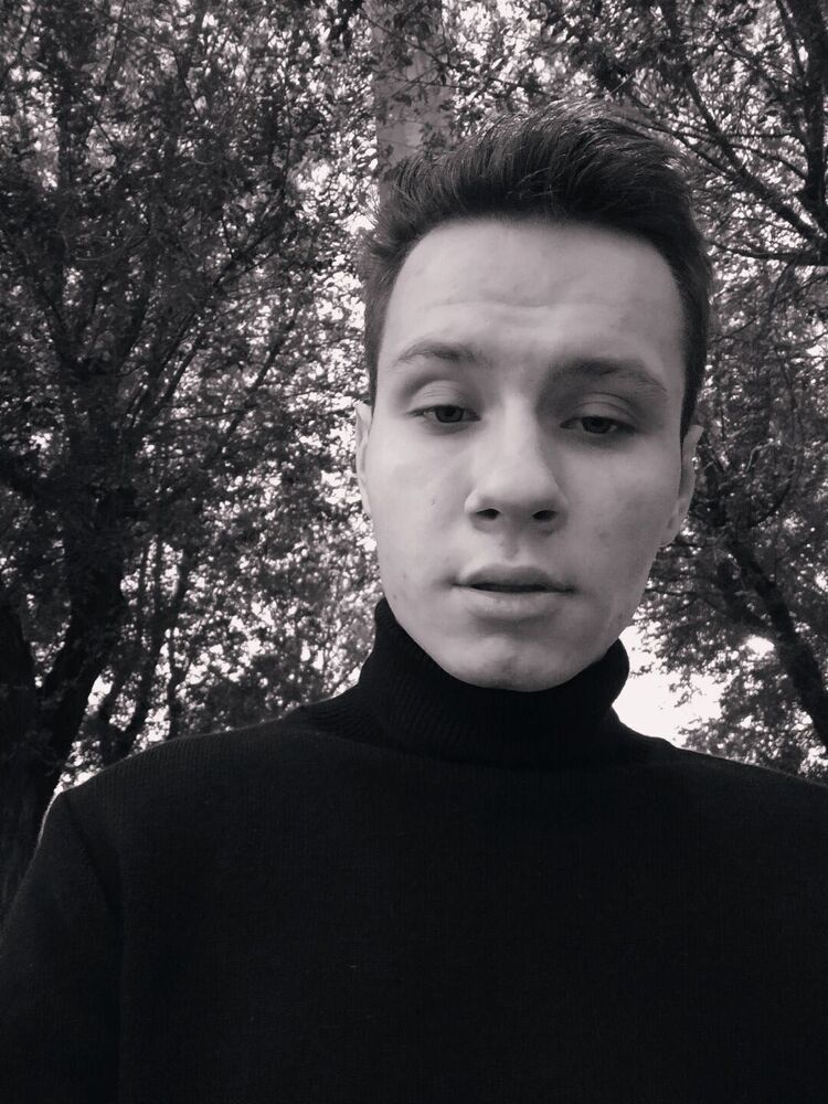  ,   Vlad, 23 ,   ,   