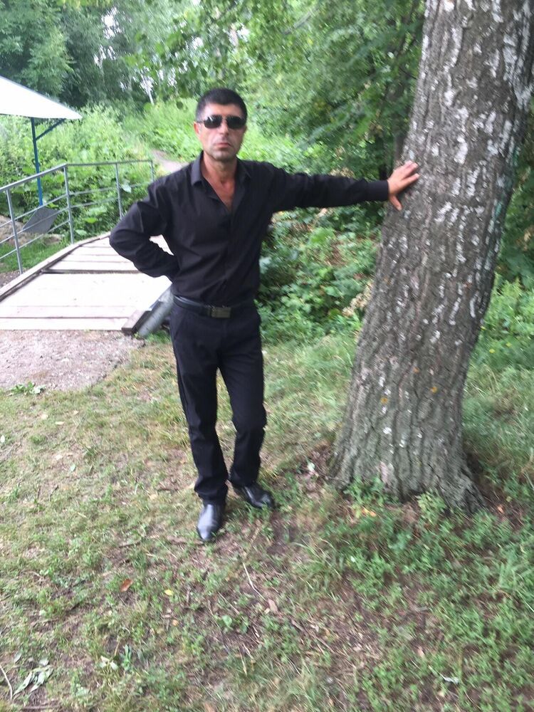  52142898  David, 46 ,    