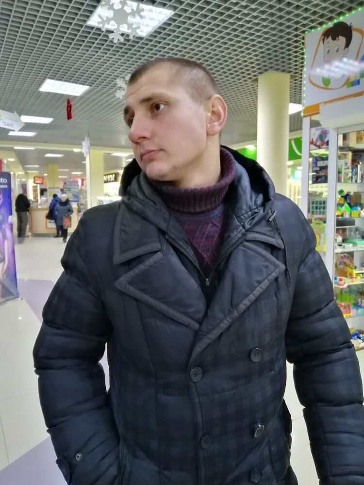  18736948  , 28 ,    