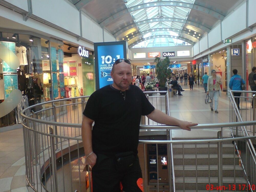  9796688  DZMITRY, 47 ,    