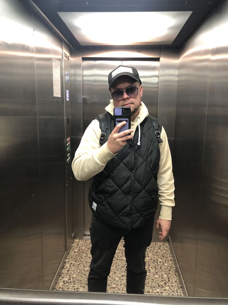  43811758  , 37 ,    -