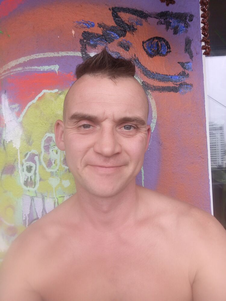  53232138  , 37 ,    