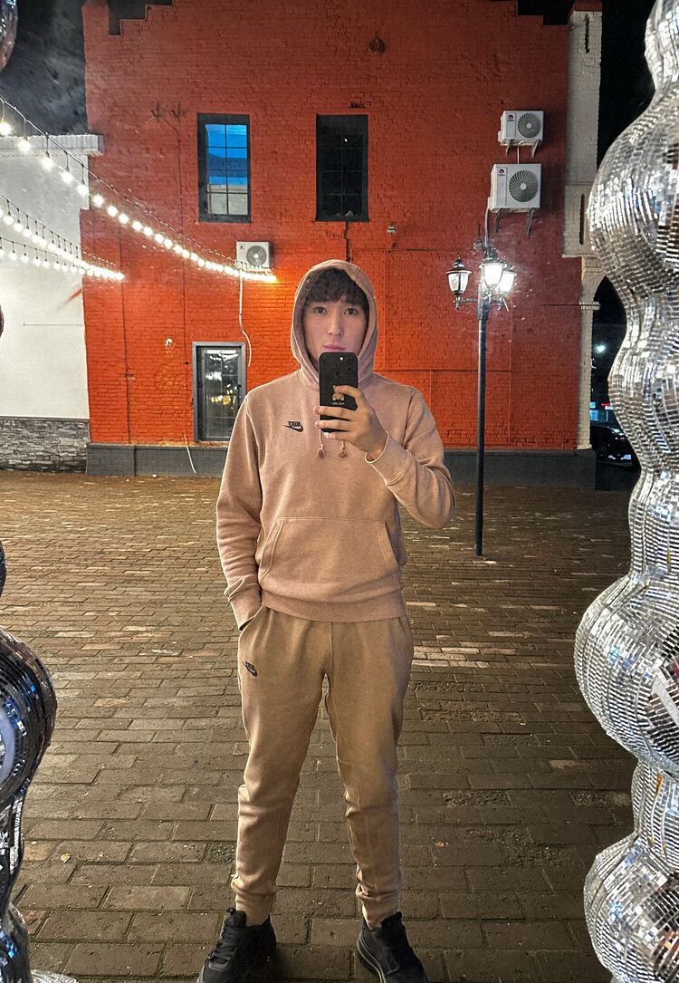  52697598  , 25 ,    -