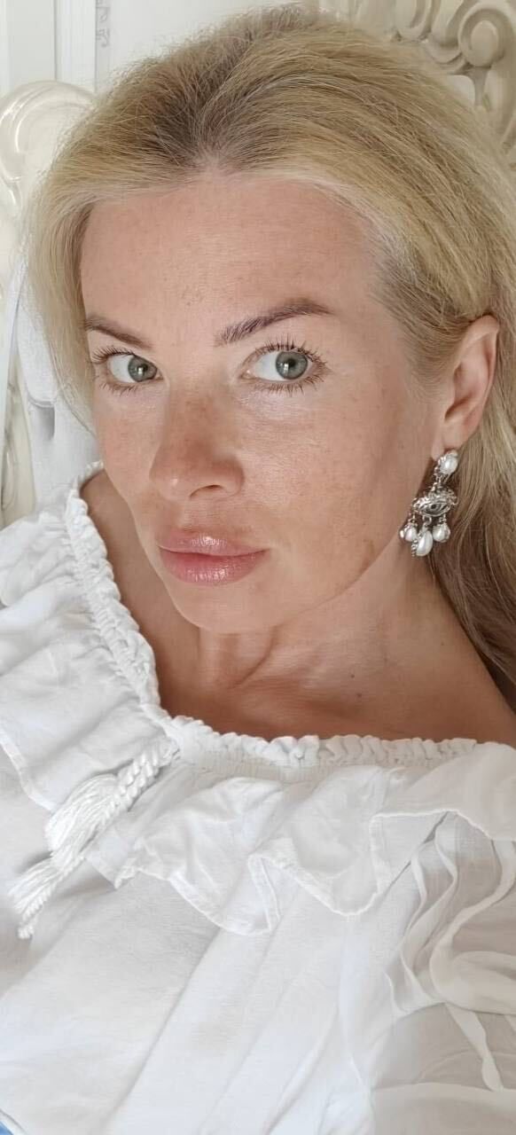  54689178  Alina, 41 ,    