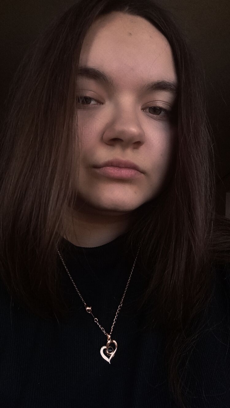  ,   Darya, 22 ,   