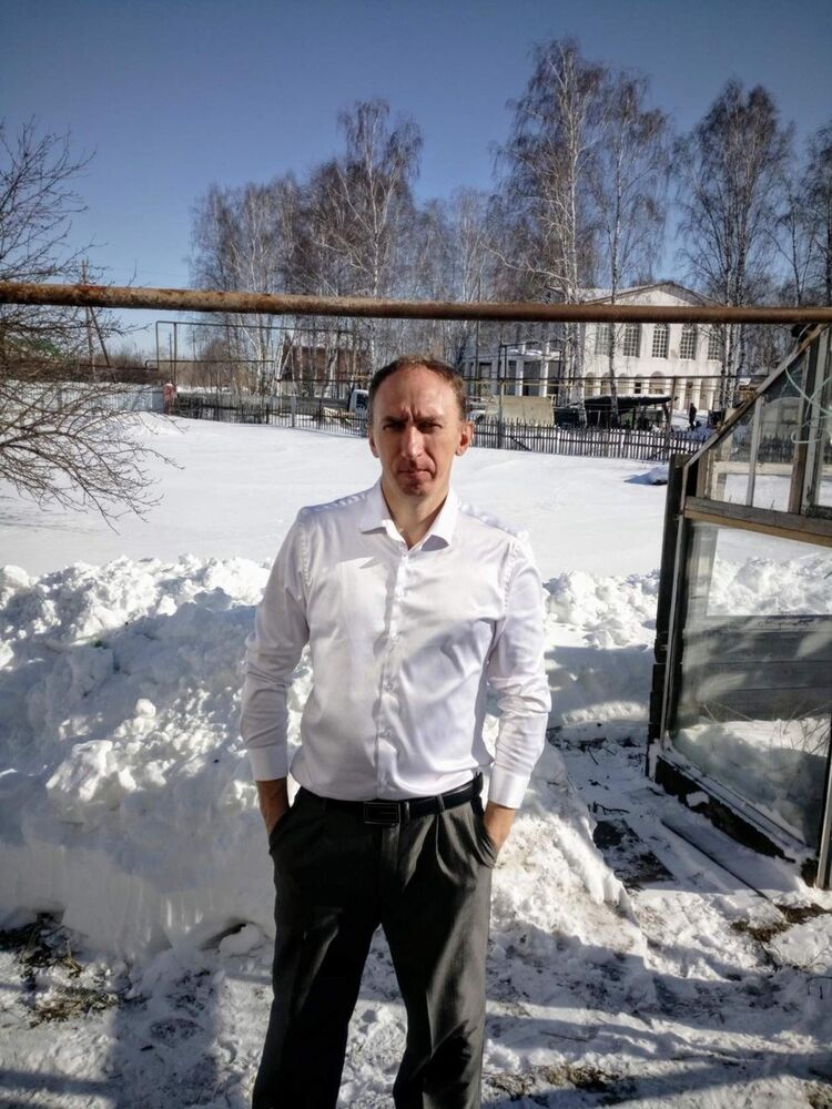  -,   , 42 ,     , c 