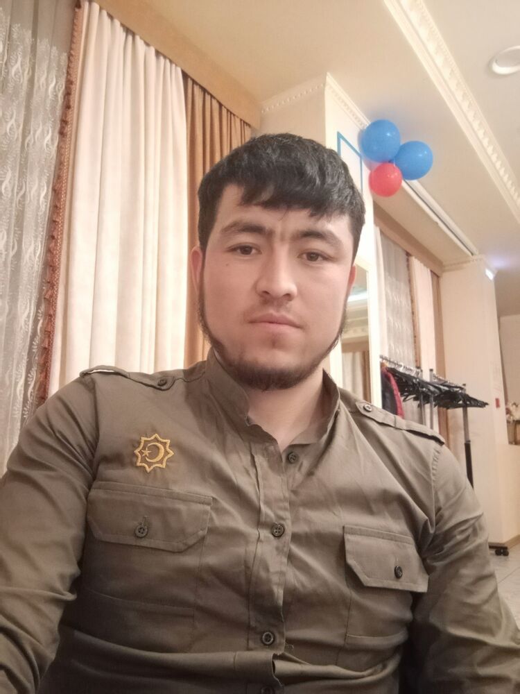  27517718  Shohruz, 25 ,    