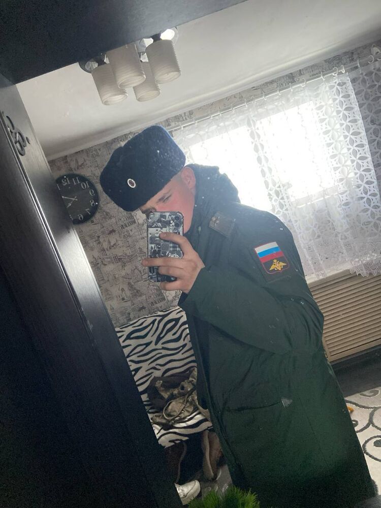  52544498  Felixxx, 21 ,    -