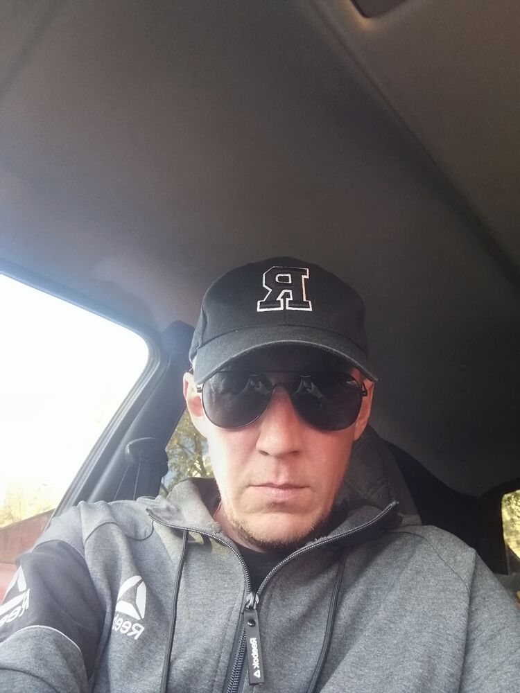  37864518  , 48 ,    