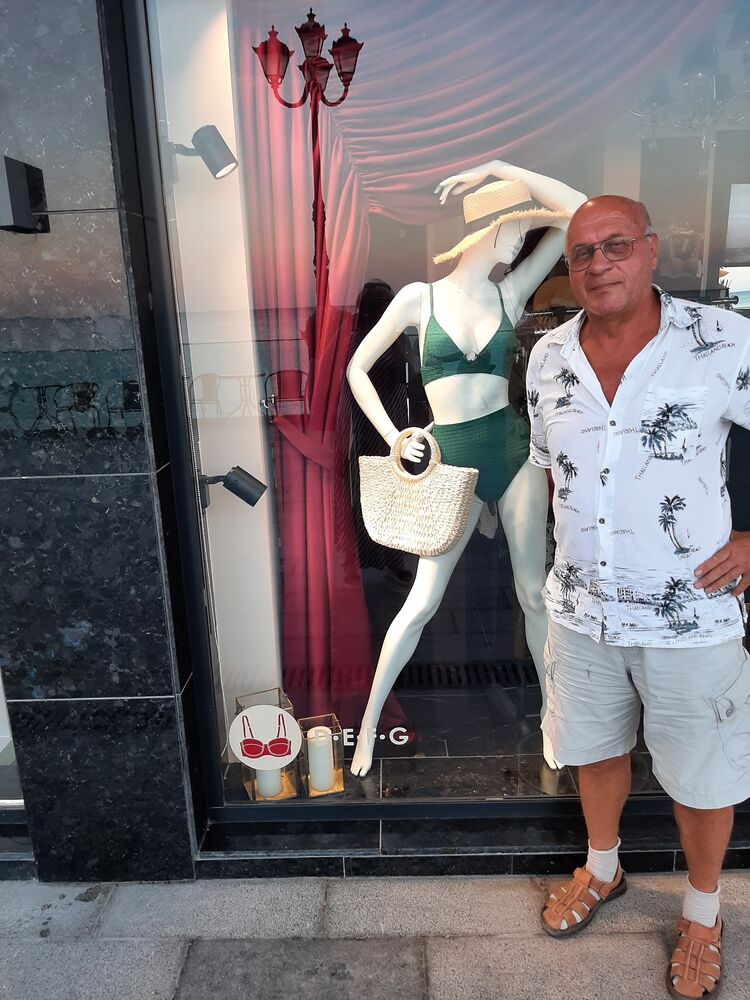  ,   Viktor s, 59 ,   ,   