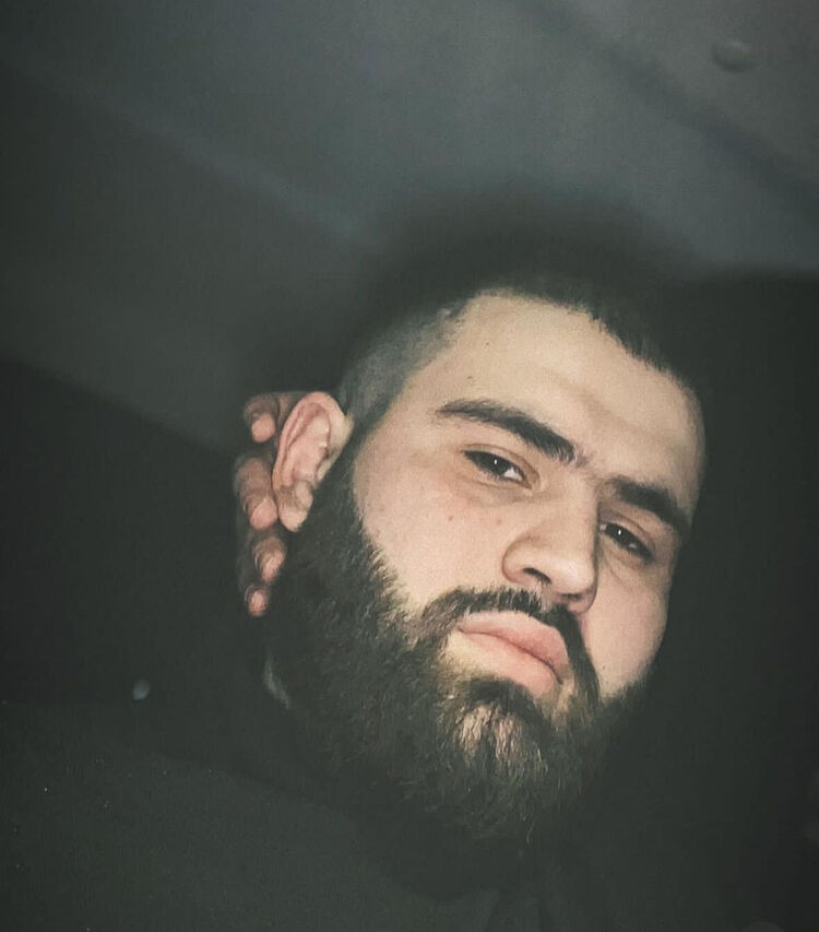  48079238  Kazik, 27 ,    