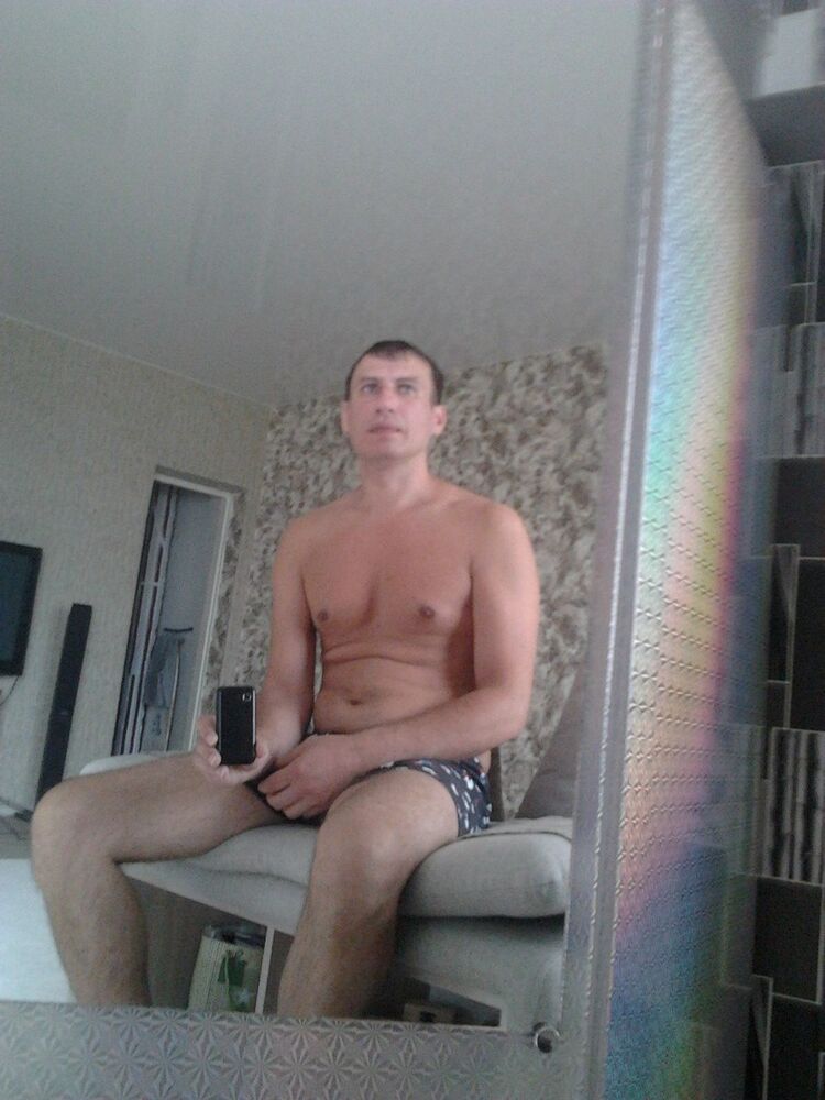  8899758  , 52 ,    