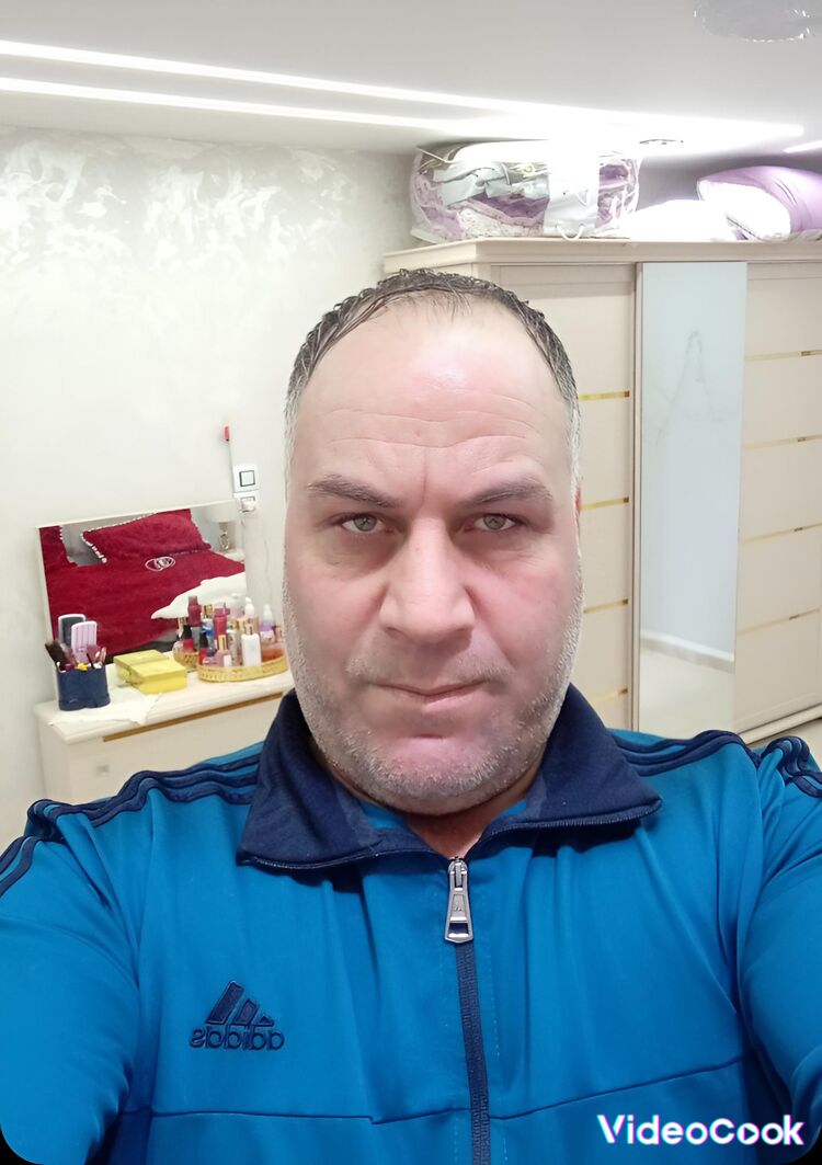  49289858  Bobo, 40 ,    