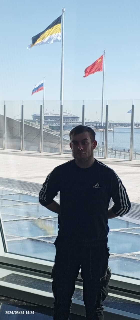  43561978  , 27 ,    -