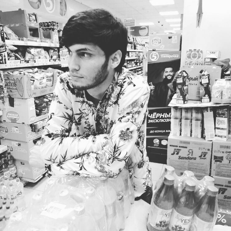  17303188  Zubayra, 28 ,    