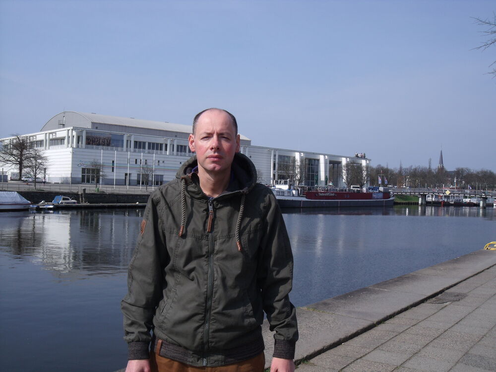 Bad Schwartau,   , 49 ,     , c 