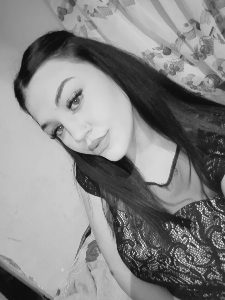  48313898  Olesya, 18 ,    Deleted
