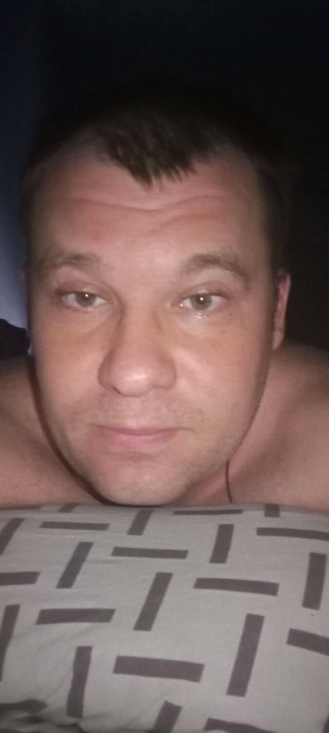  51377578  Aleksander, 33 ,    