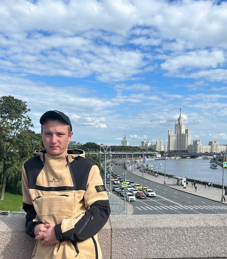  53528198  , 21 ,    --