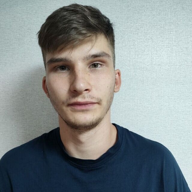  33045308  , 23 ,    