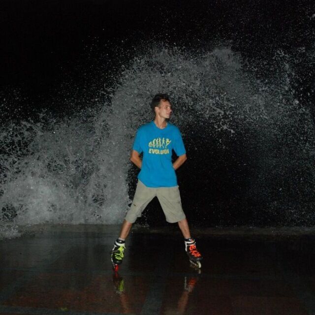  52794628  Anton, 36 ,    