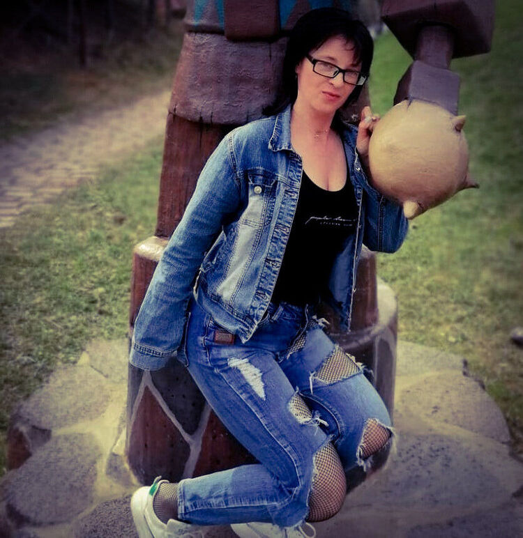  45274828  , 35 ,     