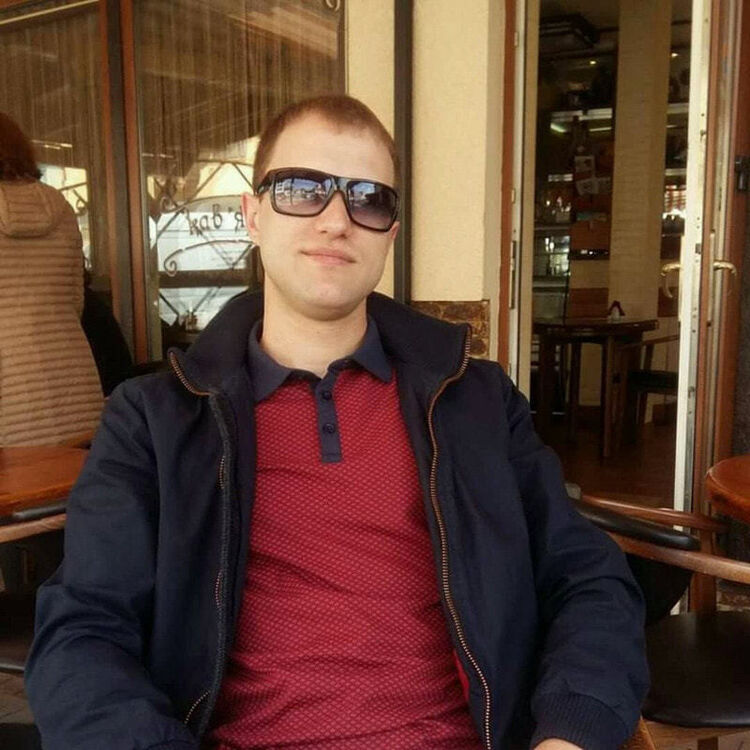  ,   Igor, 39 ,   