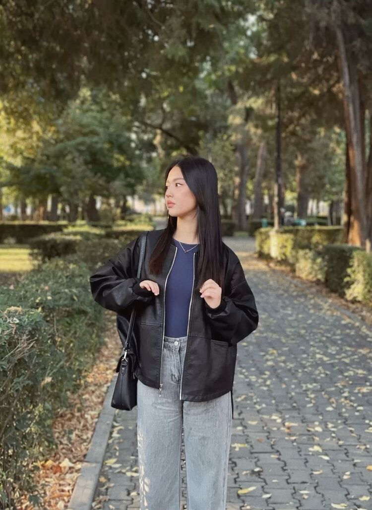  51621088  , 25 ,    -